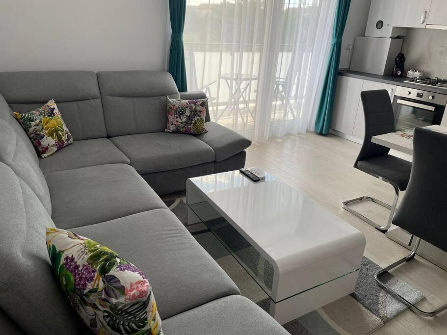 Rebreanu Residence Lux Apartmen Τιμισοάρα Εξωτερικό φωτογραφία